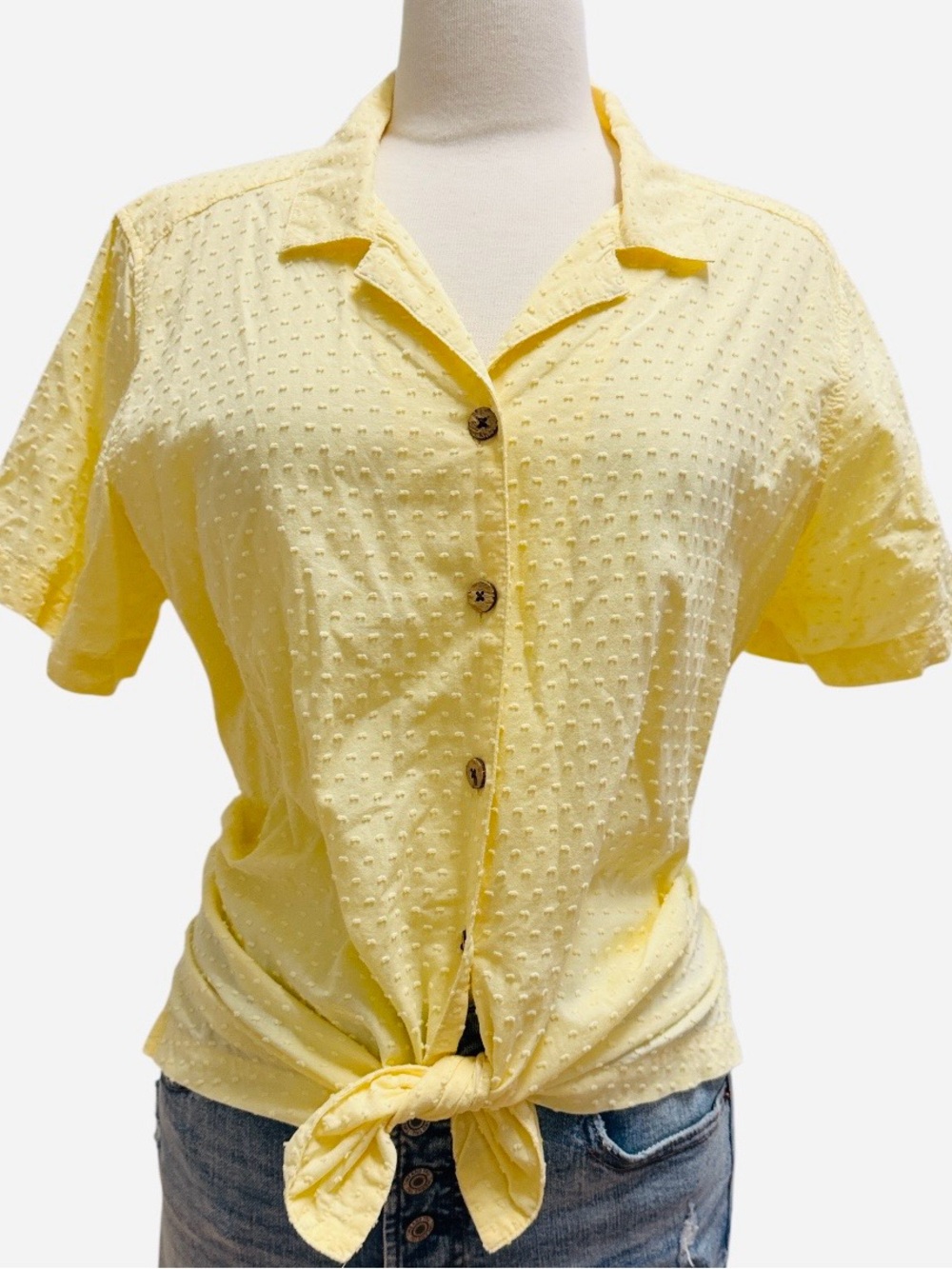 Light Yellow Textured Button-Front Tie-Hem Shirt